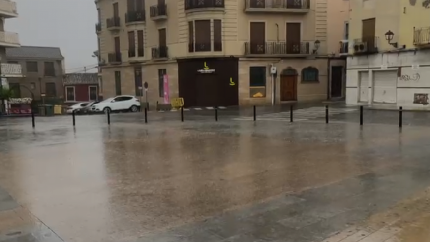 La lluvia deja cerca de 25 litros zonas de Fortuna, Ricote y Caravaca y activa avisos para este martes