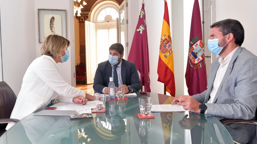 López Miras junto al consejero Luengo y la alcaldesa de Cartagena Noelia Arroyo