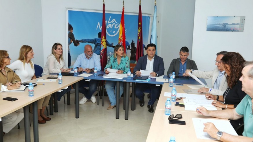 Aumentan las frecuencias en los autobuses de La Manga