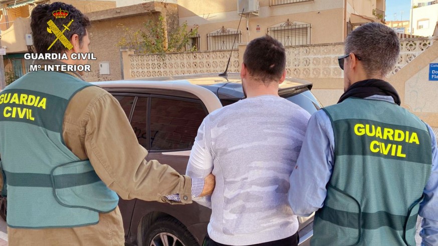 La Guardia Civil esclarece el robo de una cocina industrial valorada en más de 2.600 euros en Cieza
