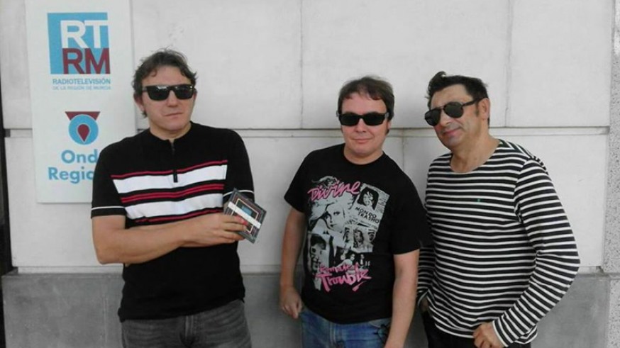 MÚSICA DE CONTRABANDO. Entrevista a Thee Psychovskys