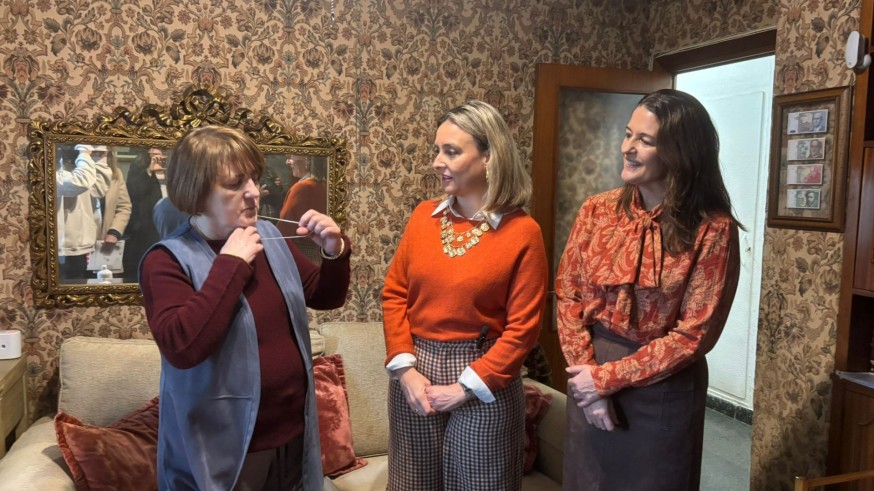 Política Social implanta un nuevo modelo de teleasistencia predictiva