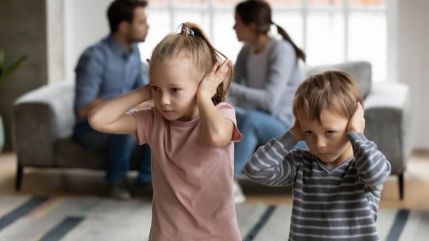 La violencia vicaria será delito autónomo con agravante de género con penas de hasta tres años de prisión