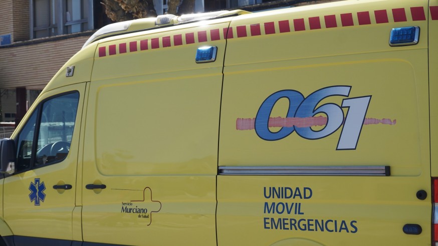 Herido grave un hombre de 45 años tras caer de su patinete en San Javier 