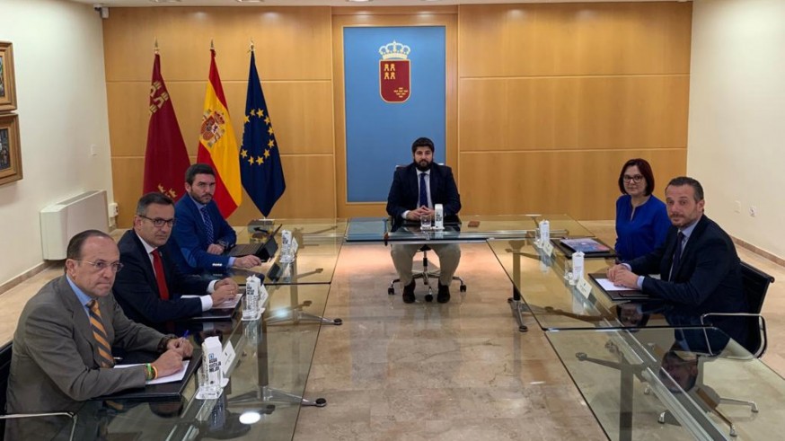 Reunión entre el presidente de la Comunidad y los responsables de los grupos políticos en la Asamblea. 