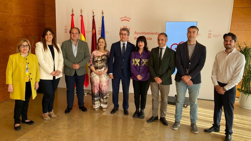 "Compra con Corazón": El comercio de proximidad de Murcia salta a las redes sociales para impulsar el consumo local