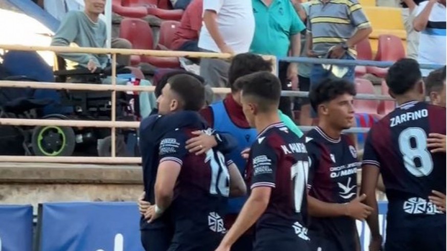 El Yeclano se deja los puntos en Extremadura (2-1)