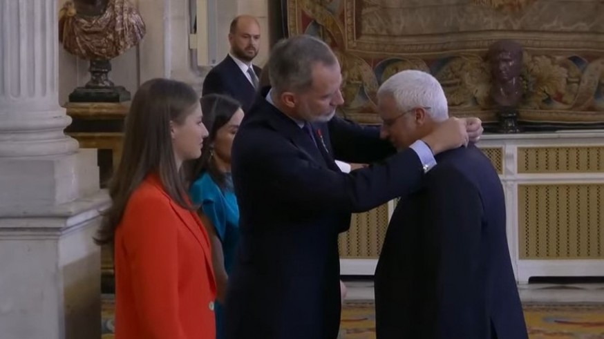 El murciano Ángel Pérez Ruzafa recibe la Orden del Mérito Civil a manos de Felipe VI