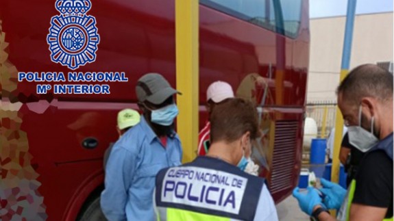 Detenidas 30 personas por falsedad documental al utilizar tarjetas de asilo fraudulentas