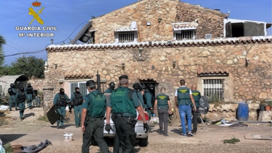 Detenido en Lorca tras herir a dos guardias civiles al embestirlos con un todo terreno