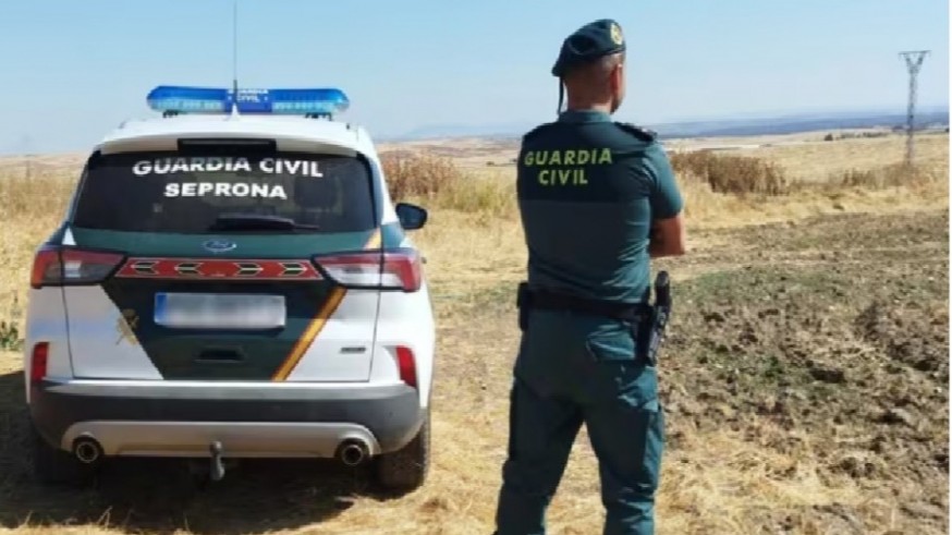 La comunidad paraliza los trabajos de extracción de materiales contaminados por metales pesados utilizados en las  obras de la alta velocidad en Carta