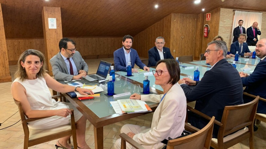 Ribera se reúne con los alcaldes ribereños del Mar Menor