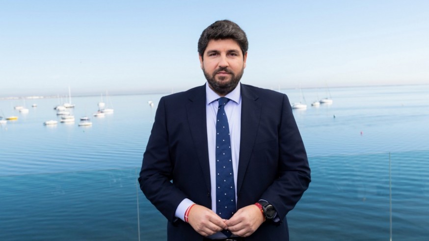 López Miras critica al Gobierno central por no invertir 54 millones de euros destinados al Mar Menor
