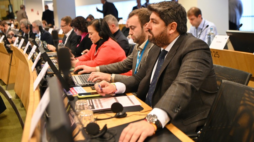 López Miras pide en Bruselas más fondos para el regadío