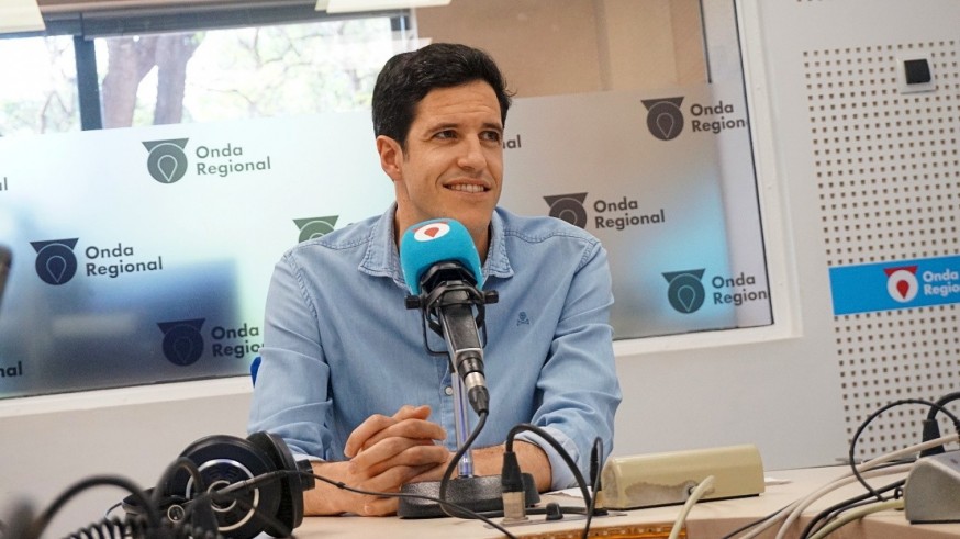 Dr. Víctor López. La unidad de cirugía hepatobiliar de la Arrixaca compite "de tú a tú" con cualquier hospital del mundo