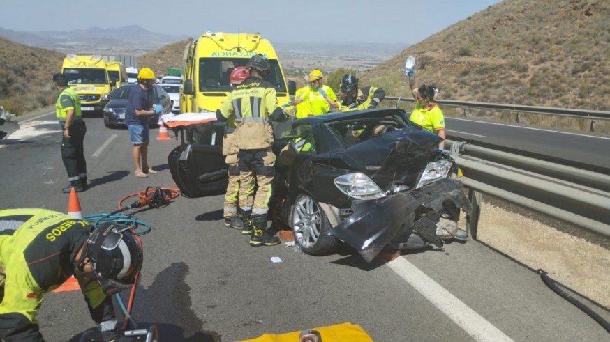 Tres mujeres heridas en un accidente en la autovía Lorca-Águilas a su paso por Purias