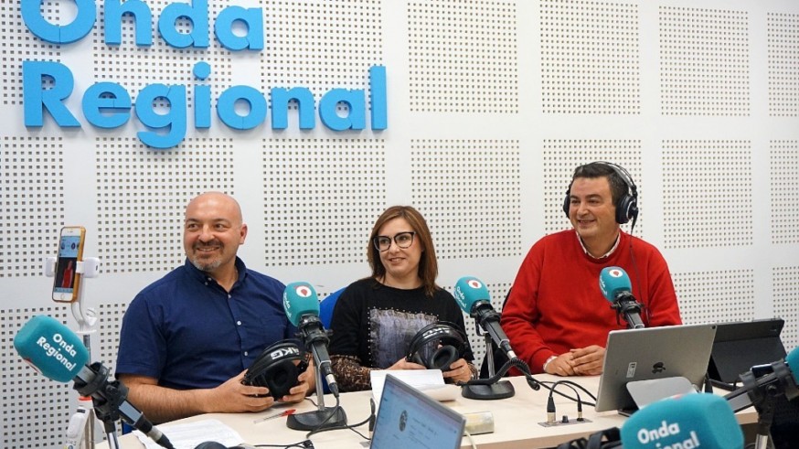 Carretera y manta. Con José Antonio García Ayala hablamos con Claudio José Pérez y Charo Escámez de su viaje por el continente europeo en moto