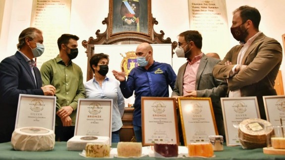 Recepción en el Ayuntamiento de Lorca a las queserías galardonadas en los World Cheese Award