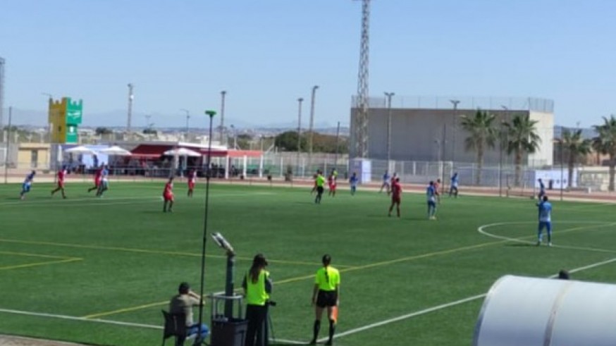 El Lorca Deportiva se reengancha a la lucha por el playoff (1-4)