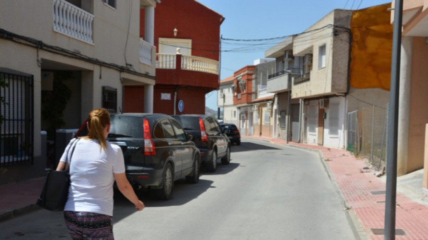 Calle en la que se encuentra la vivienda del detenido en Lorquí