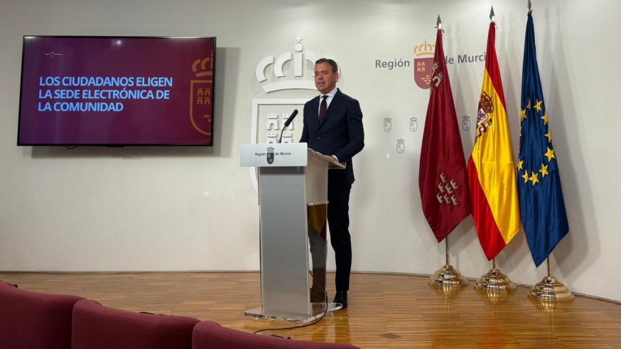 Murcia pide a Madrid bajar los impuestos por la guerra
