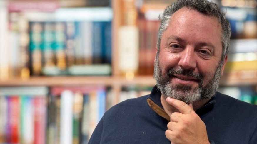 Miguel Ángel Ruiz advierte sobre la tecnología y la presión del mercado en los menores