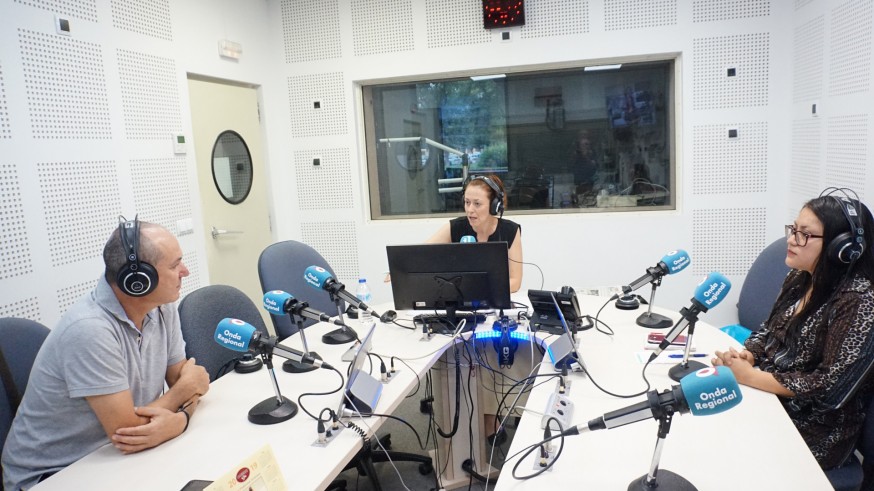 Tertulia en los estudios de ORM