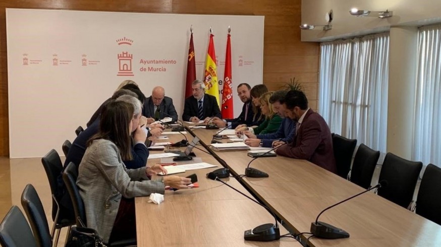 Murcia supera la barrera de los 450.000 habitantes por primera vez