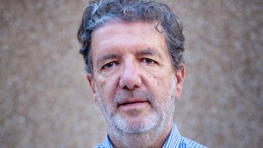 Paco García: "Hay que rebajar la ratio de alumnos por aula y reducir las horas lectivas de los docentes"