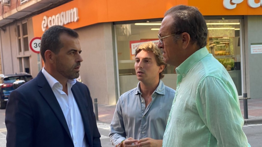 Vox pide al Gobierno regional que actúe ante la pasividad de Pedro Sánchez con la llegada de pateras