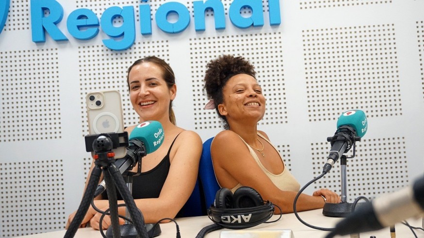 Nadie como Nadia. Esta tarde hablamos con Nadia Guillamón y Makeba de cumpleaños o cursos para humoristas, entre otros asuntos