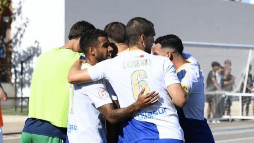 La Unión respira al vencer al Vélez (3-2)