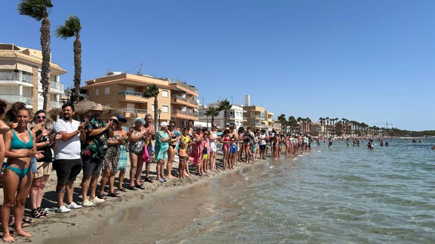 Mar Menor. Abrazo al agua