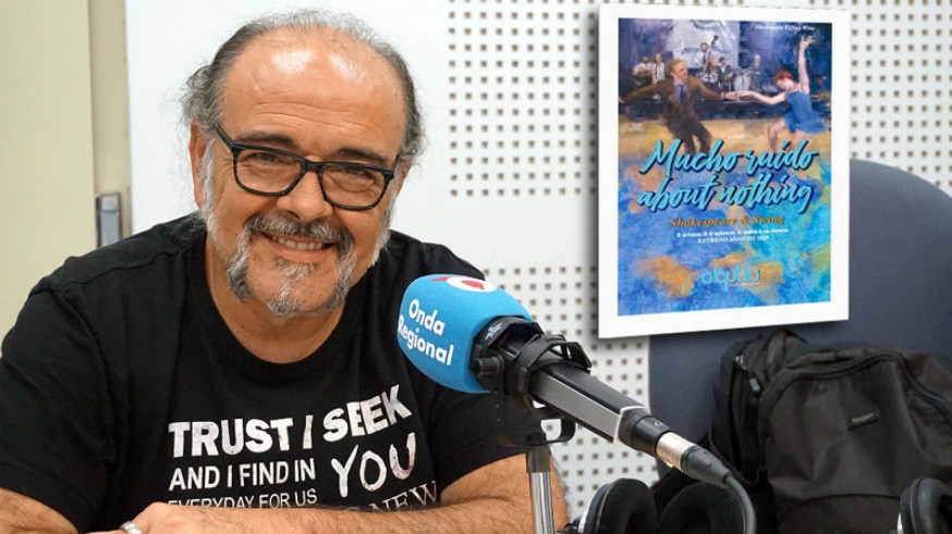 Antonio Saura y cartel de 'Mucho ruido about nothing'