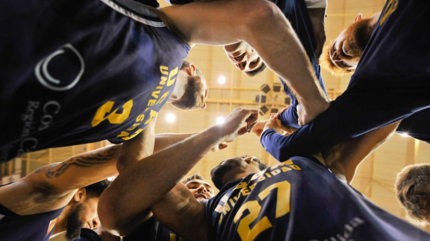jugadores del ucam tras el partido