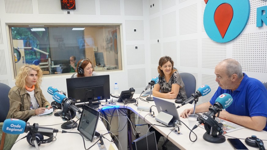 Tertulia de este lunes en nuestro informativo
