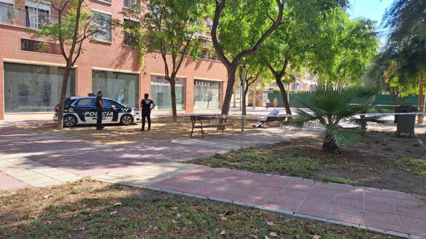 Fallece un hombre de 74 años mientras hacía ejercicio en un parque del barrio del Infante en Murcia