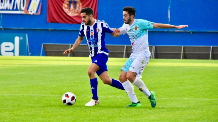 El Lorca Deportiva se lleva los tres puntos ante el UCAM B| 2-0