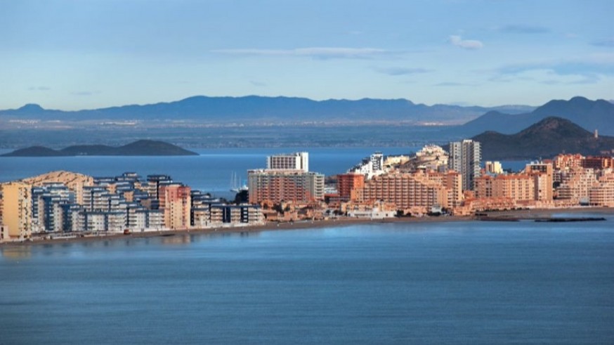 El PP propone rebajar sanciones y facilitar subvenciones en la ley de Protección del Mar Menor