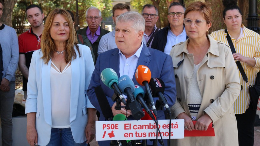 El PSOE mejorará las infraestructuras del transporte ferroviario y por carretera