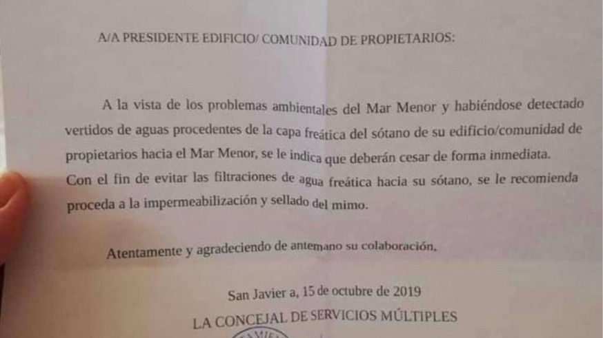Carta enviada a una comunidad de propietarios en Santiago de la Ribera