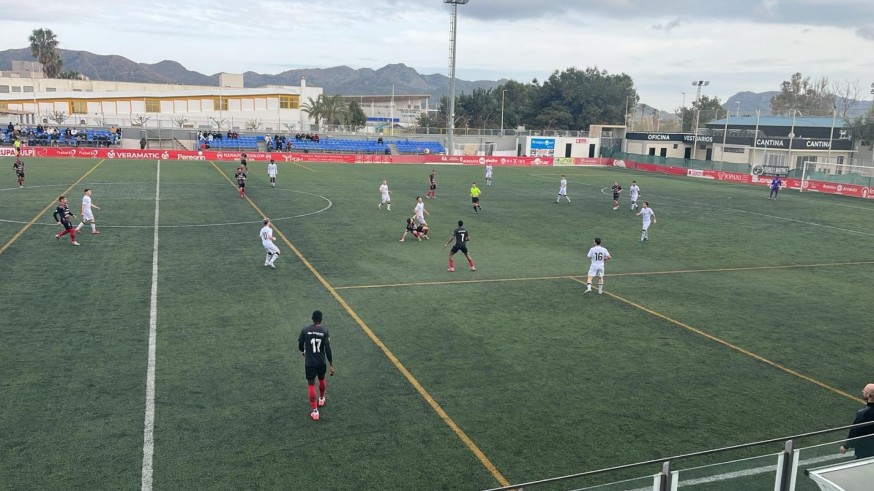 El Pulpileño se acerca al playoff (1-0)