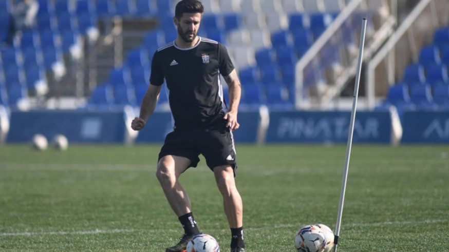 Raúl Navas ya se entrena con el FC Cartagena