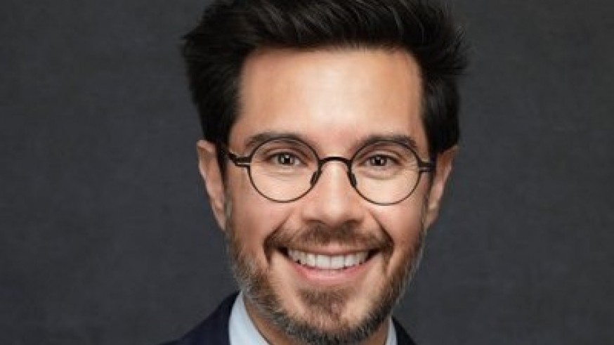 Toni Aira: “La política actual es el nuevo mito griego del poder”