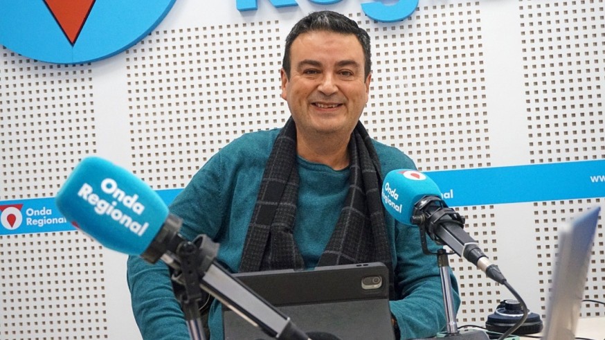 José Antonio García Ayala nos habla en Carretera y manta de viajes improvisados para un fin de semana o puente