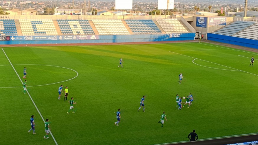 El Lorca Deportiva sufre pero remonta ante el Plus Ultra (5-2)