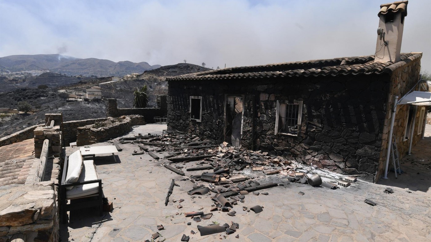 Incendio de Los Gallardos: 12 muertos, 1.405 desalojados y un fuego fuera de control en Almería