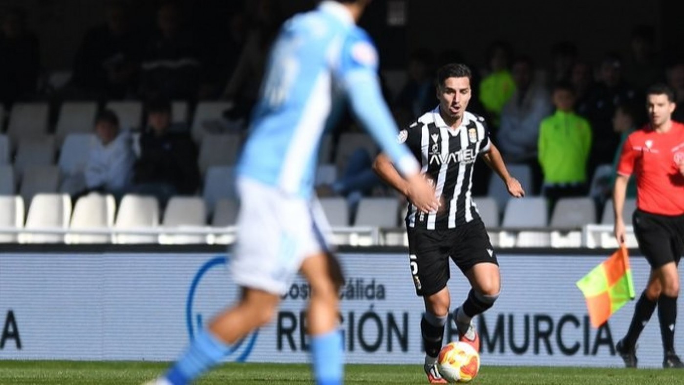 El Cartagena se hunde ante el Ibiza (1-4)