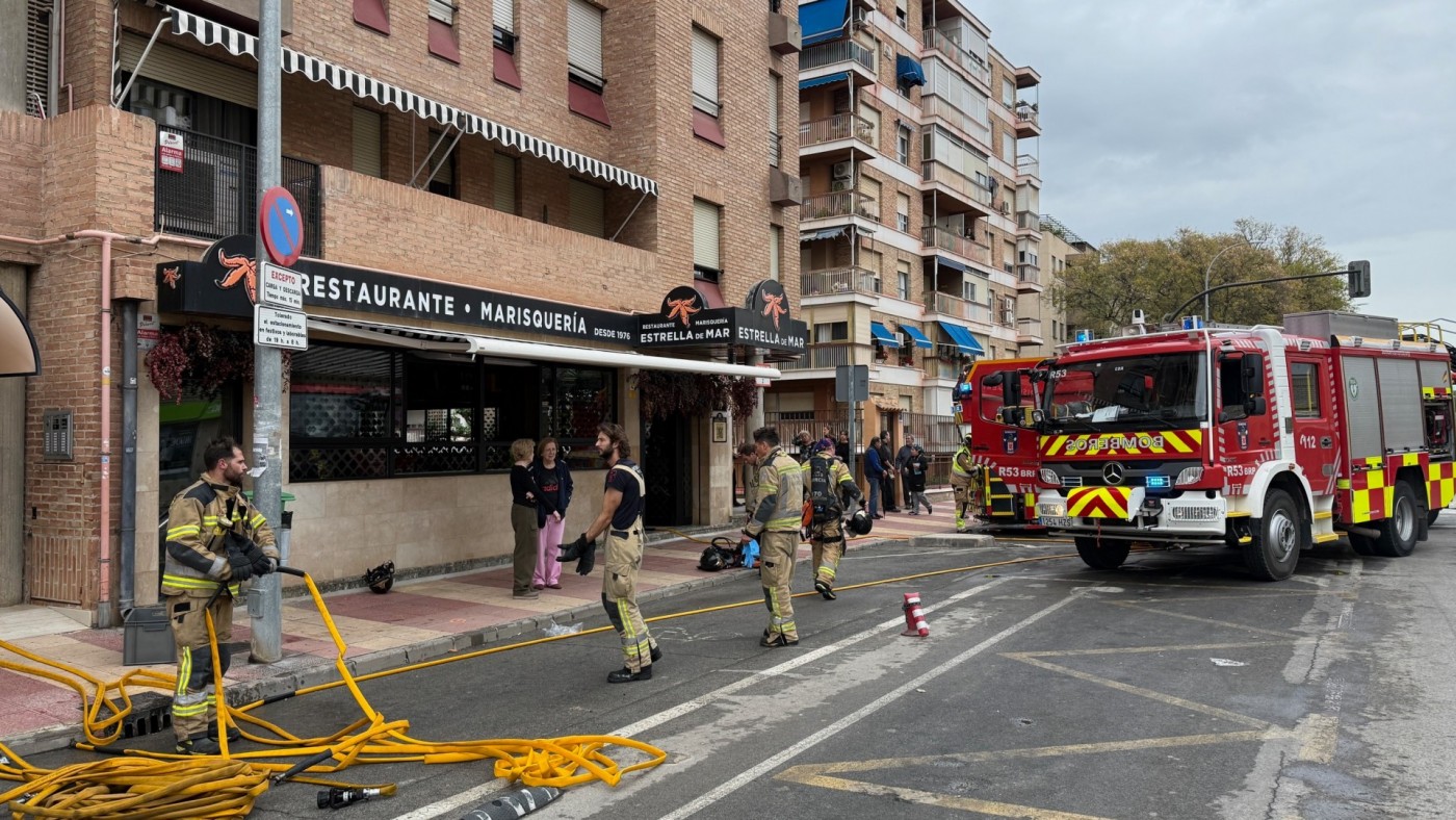 Un incendio en la cocina obliga a cerrar temporalmente la marisquería Estrella de Mar