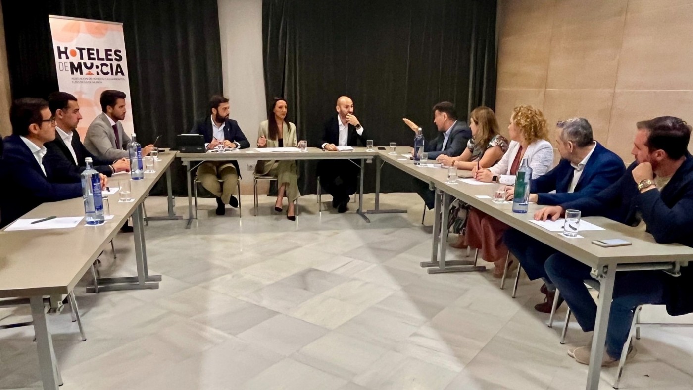 La Comunidad ofrecerá ayudas de 8 millones de euros para remodelar hoteles, campings y otros alojamientos turísticos